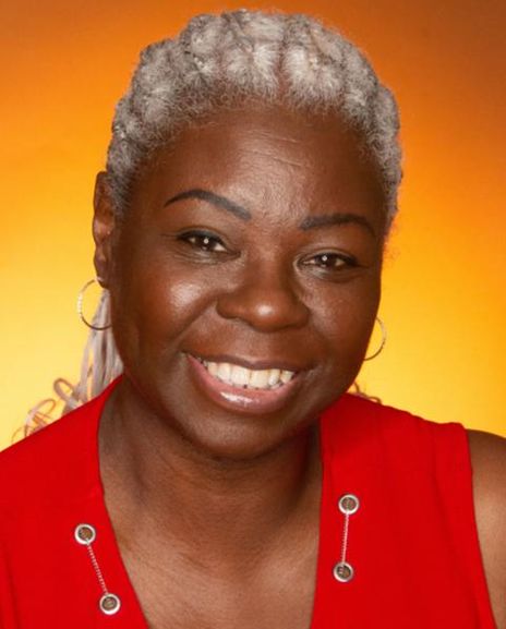 Stephanie Andersen Headshot