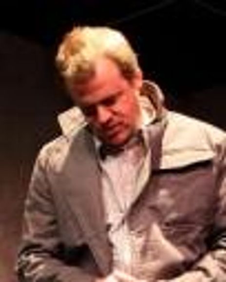 Dee Pelletier Headshot