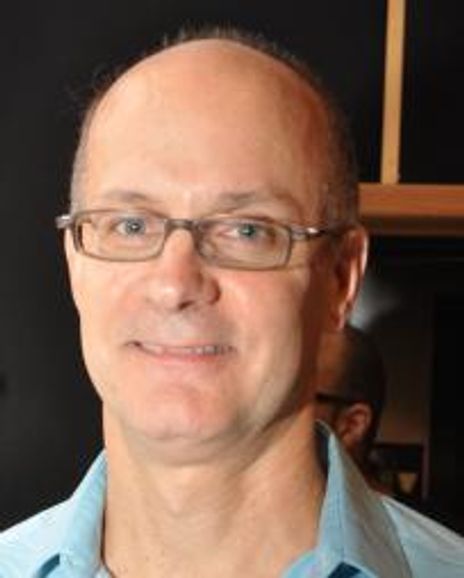 Charles Pillow Headshot