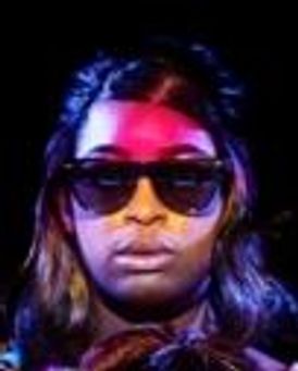 Carol Lewis Headshot