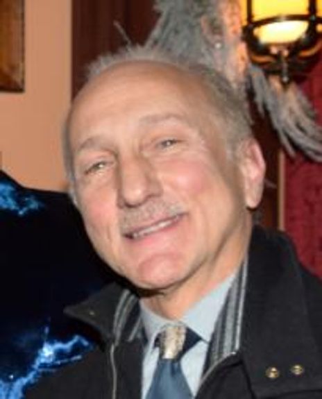 Perry Cavari Headshot