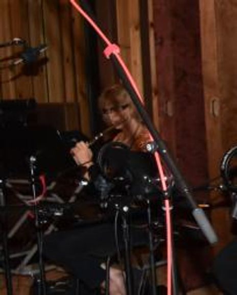 Sheryl Henze Headshot