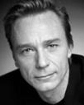 Ben Daniels Headshot