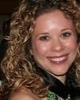 Mindy Dougherty Headshot