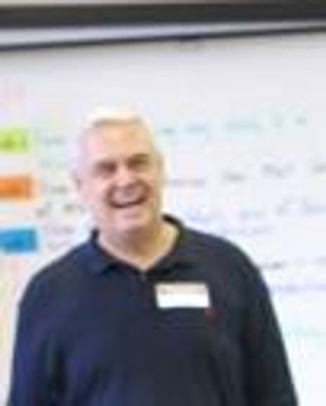 Kevin Loomis Headshot