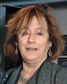 Maggie Steed Headshot