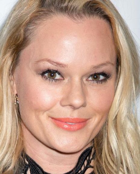 Kate Levering Headshot