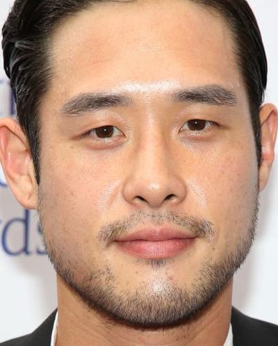 Raymond Lee Headshot