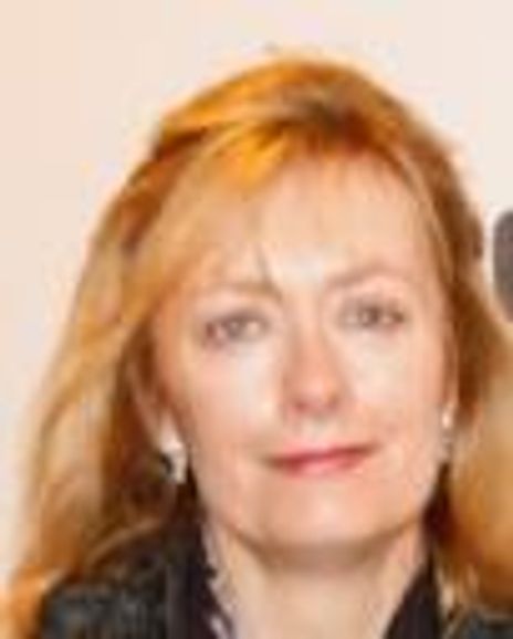 Susan Lyons Headshot