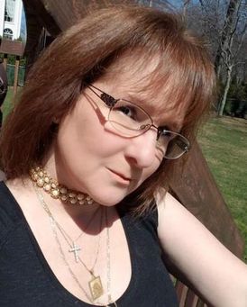 Shelley Bruce Headshot