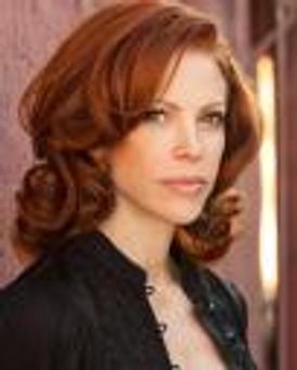 Leslie Stevens Headshot