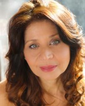 Elizabeth Acosta Headshot