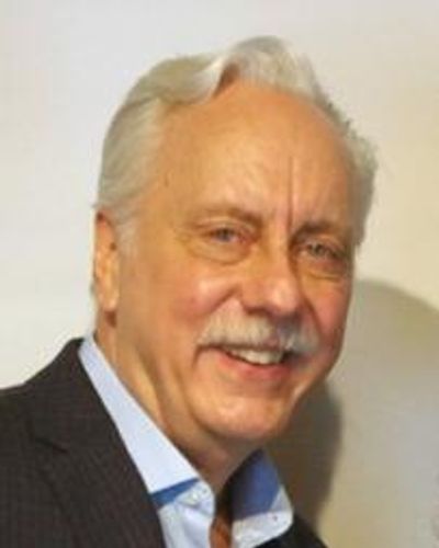 Martin Van Treuren Headshot