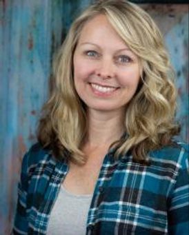 Elizabeth O'Neill Headshot