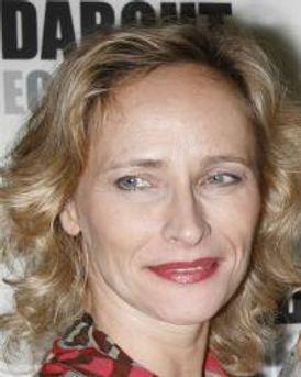 Laila Robins Headshot