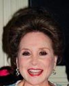 Cindy Adams Headshot