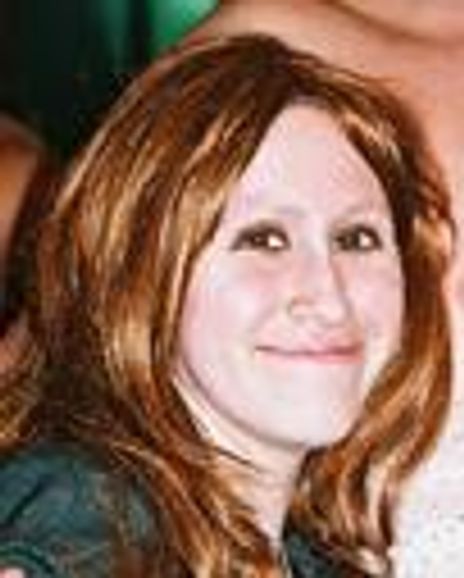 Dara Fargotstein Headshot