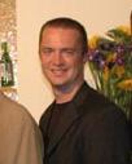 Tom Reifenberg Headshot