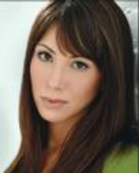 Lyn Philistine Headshot