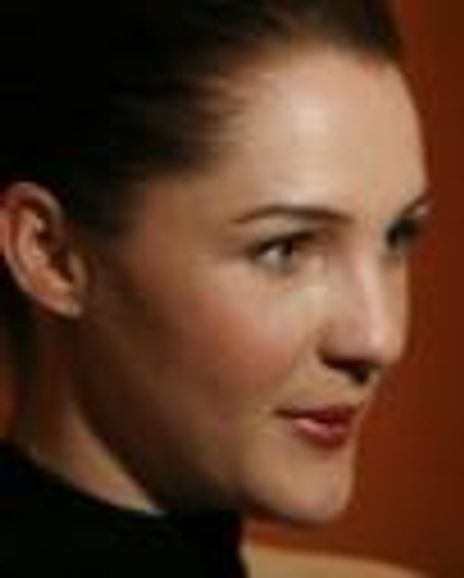 Jessica Collins Headshot