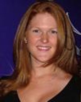 Jennifer Shrader Headshot