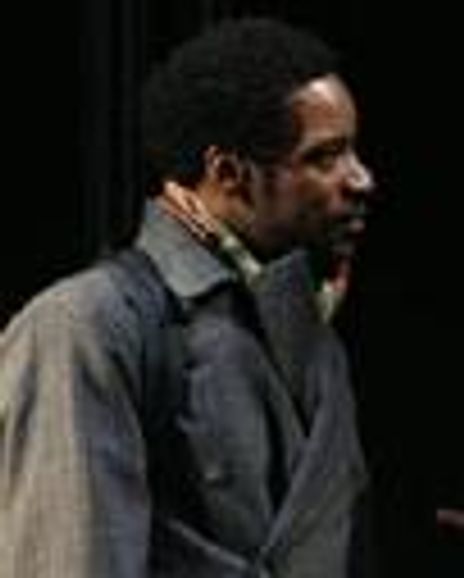 Kenajuan Bentley Headshot