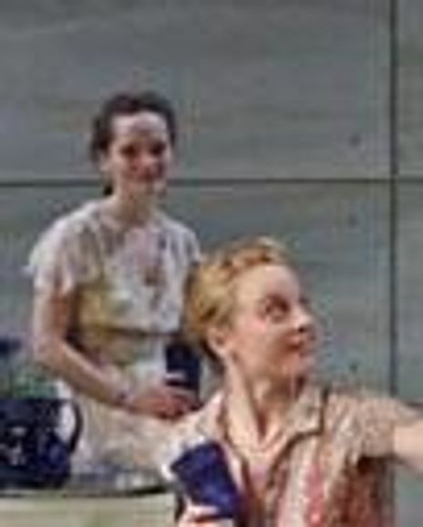 Leah Curney Headshot