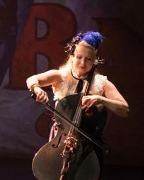 Dorothy Lawson Headshot