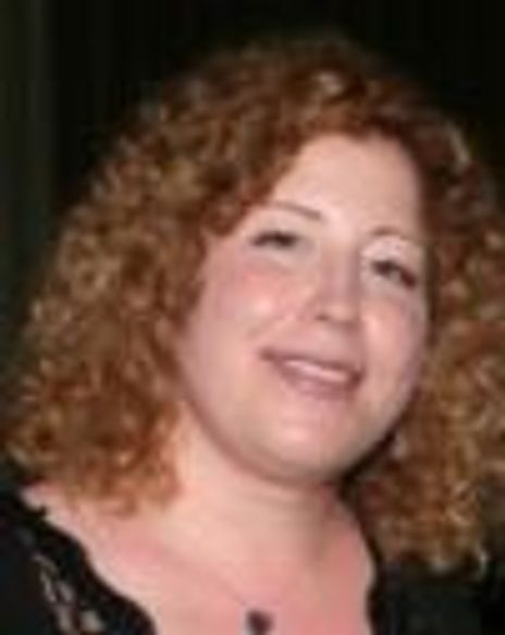 Lisa Cooney Headshot