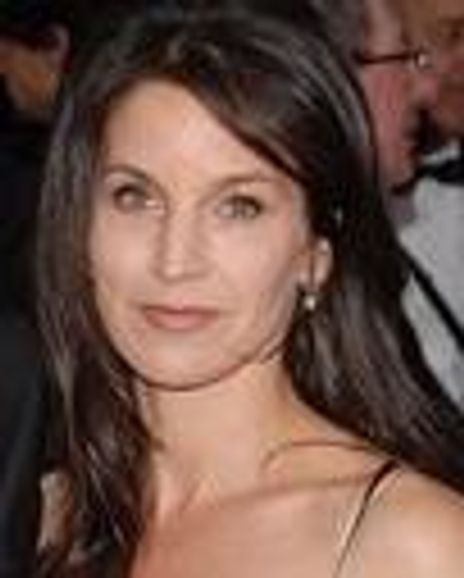 Amanda Anka Headshot