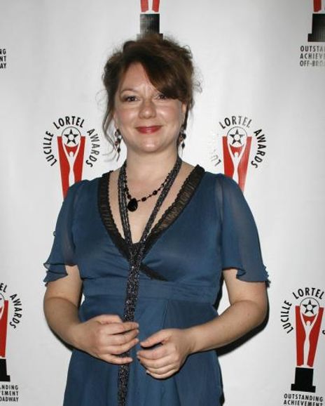 Amy Warren Headshot