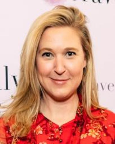 Cassie Beck Headshot