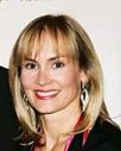 Rebecca Baxter Headshot