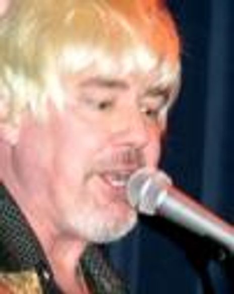 Johnny Niagra Headshot