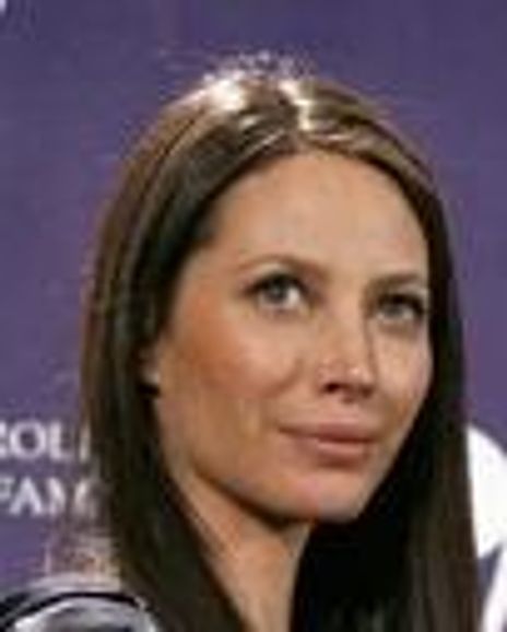  Christy Turlington Headshot