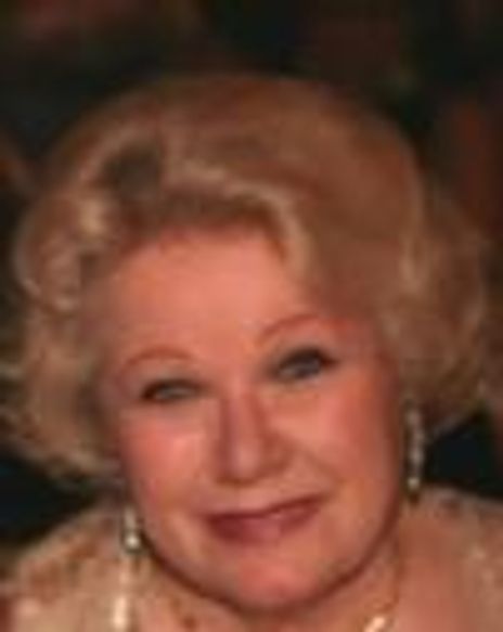 Irene Larsen Headshot