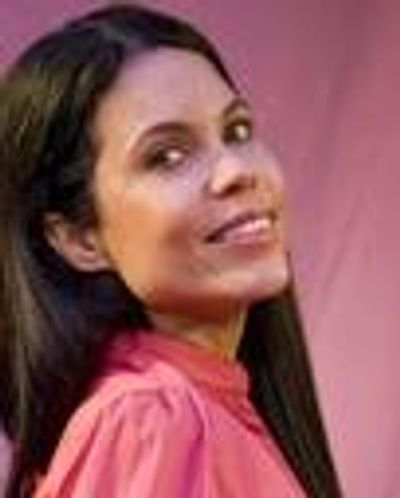 Debra Ehrhardt Headshot