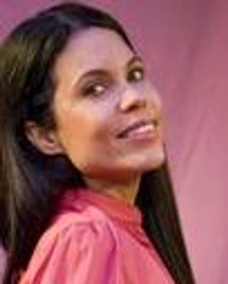 Debra Ehrhardt Headshot