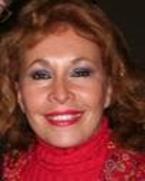 Irene Eizen Headshot