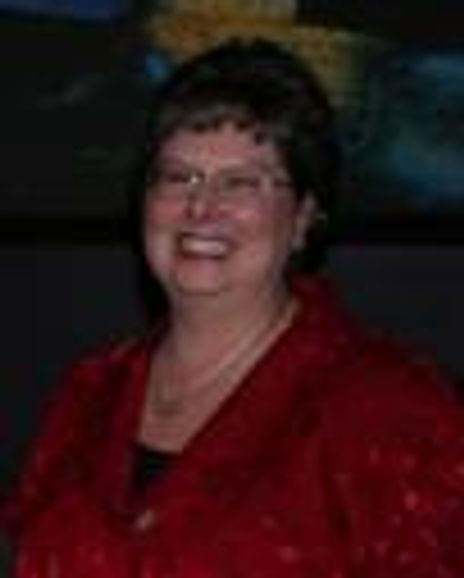 Lulu Thompson Headshot