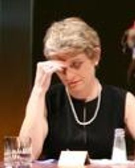 Kelly Maurer Headshot