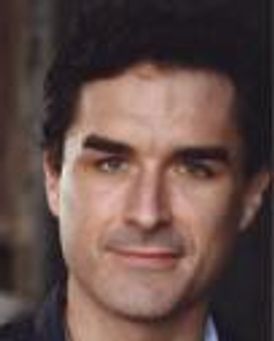 Tommy Schrider Headshot