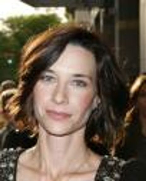 Hayley Dumond Headshot