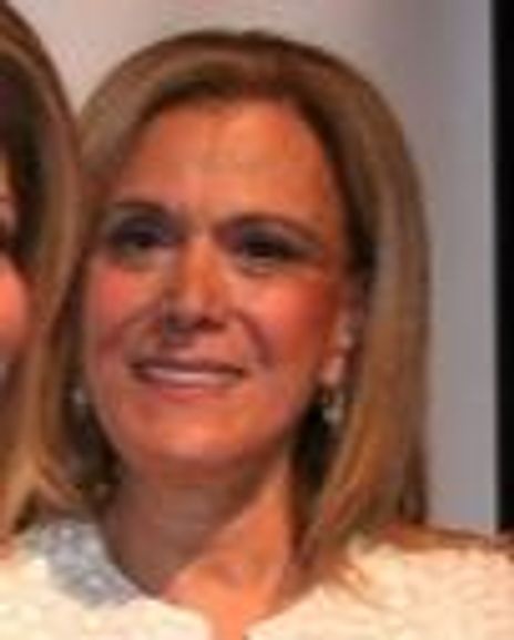 Anna Strasberg Headshot