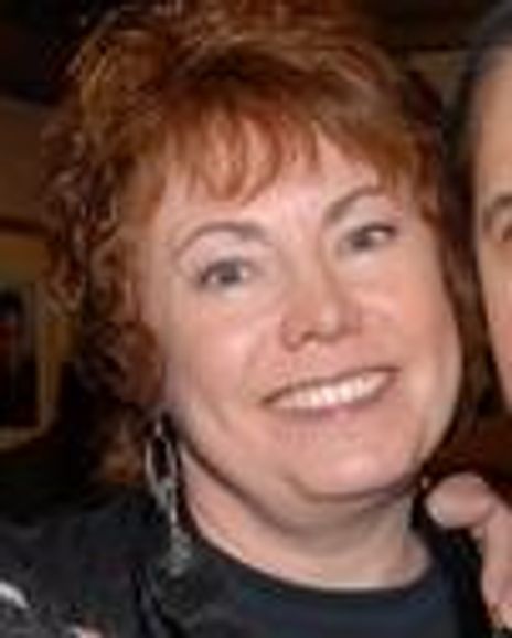 Heather Cariou Headshot