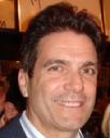 Mario Singer Headshot