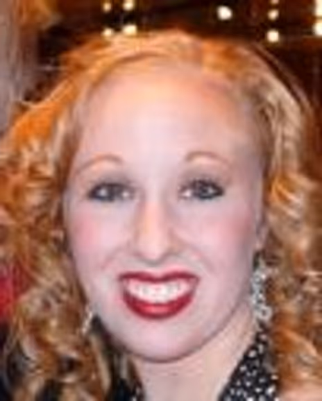 Kelli Barclay Headshot