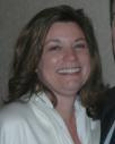 Cindy Gallo Headshot