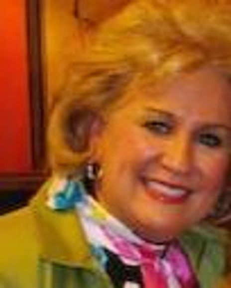 Lorna Bundy Jones Headshot