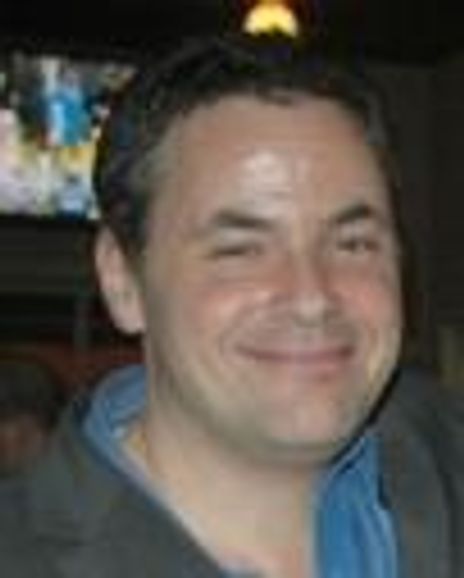 Adam Guetell Headshot